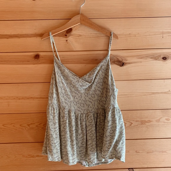 sage green American eagle summer blouse tank - Picture 2 of 3